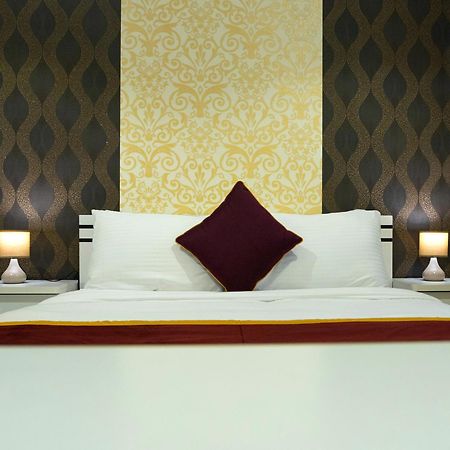 Golden Dahlia Fintas Aparthotel Koeweit Buitenkant foto