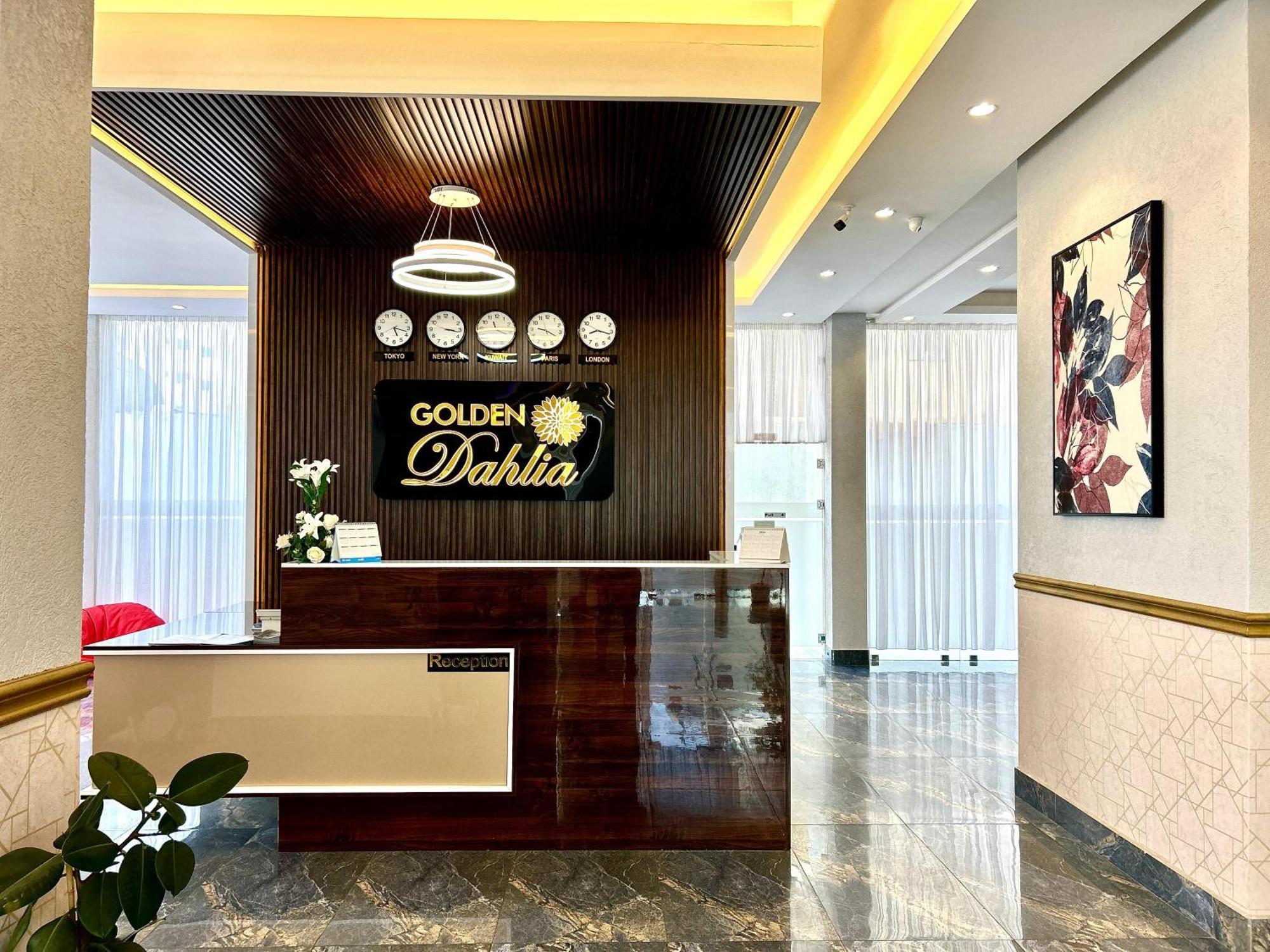 Golden Dahlia Fintas Aparthotel Koeweit Buitenkant foto